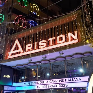 Appunti di Storia. La scia del Festival di Sanremo: motore della nuova industria musicale nel dopoguerra Appunti di Storia. La scia del Festival di Sanremo: motore della nuova industria musicale nel dopoguerra