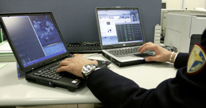 Evitare le truffe e acquistare online in sicurezza, i consigli utili di Poste Italiane per i cittadini Evitare le truffe e acquistare online in sicurezza, i consigli utili di Poste Italiane per i cittadini