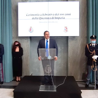 Centenario Questura: Toti a Imperia: “Grazie a forze di polizia che garantiscono nostra libertà e sicurezza” Centenario Questura: Toti a Imperia: “Grazie a forze di polizia che garantiscono nostra libertà e sicurezza”