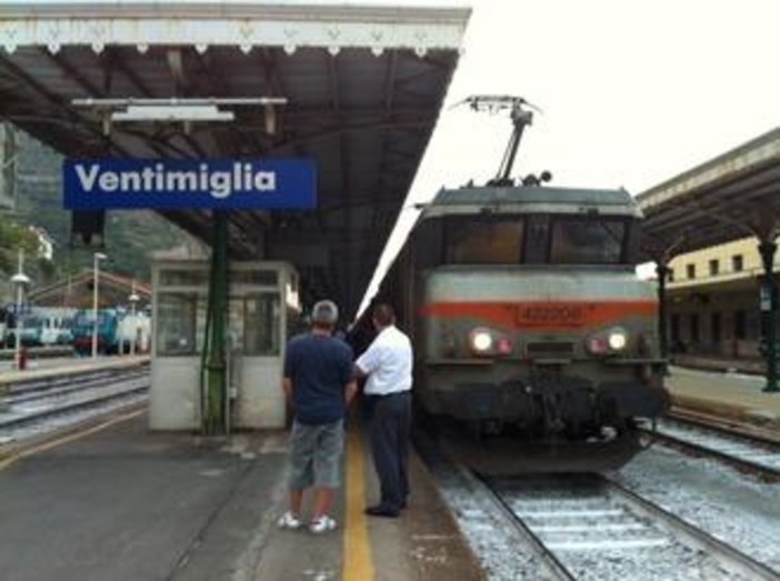 Ventimiglia: treno per Lourdes fermo quindici ore in stazione per mancanza locomotore francese