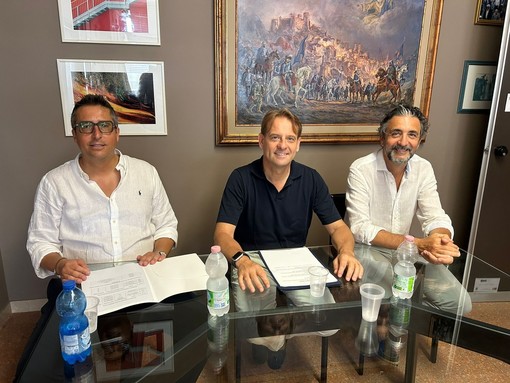 Taggia, 800mila euro per la rimozione dell'amianto dalle case popolari: 30 appartamenti coinvolti (Foto e video) Taggia, 800mila euro per la rimozione dell'amianto dalle case popolari: 30 appartamenti coinvolti (Foto e video)