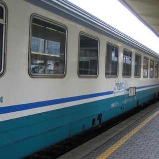 FS Italiane, emergenza terremoto: biglietti del treno gratuiti per sfollati e operatori Protezione Civile