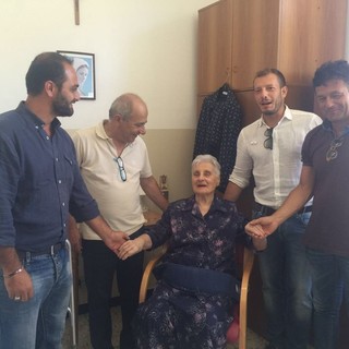Dolceacqua: i primi 102 anni della signota Tilde Aletti, ospite della casa di riposo Dolceacqua: i primi 102 anni della signota Tilde Aletti, ospite della casa di riposo