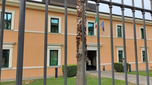 Bimbo picchiato a Ventimiglia, incidente probatorio: secretato l'interrogatorio del piccolo (video)