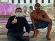 Il presidente Toti consegna la bandiera di Regione Liguria a Mattia Villardita, lo Spiderman degli ospedali