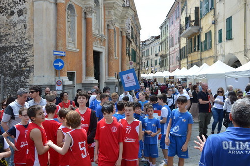 Basket: Arma, Taggia e Sanremo pronte ad accogliere il 5° Torneo Internazionale del Canestrello e della Città dei Fiori Basket: Arma, Taggia e Sanremo pronte ad accogliere il 5° Torneo Internazionale del Canestrello e della Città dei Fiori