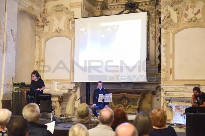 Sanremo: appuntamenti collaterali del Premio Tenco, a Santa Brigida tante persone per &quot;1958, anno zero&quot; (Foto e Video)