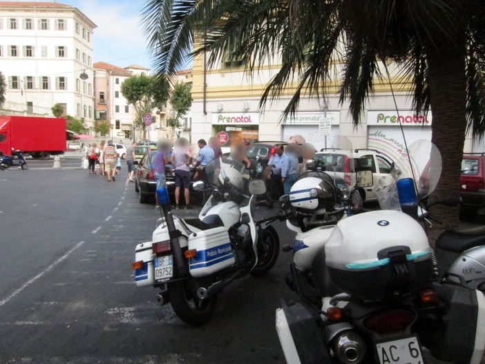 Sanremo: tamponamento tra due vetture ed altre tre danneggiate