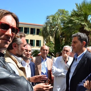 Tour elettorale del centrodestra in provincia di Imperia: Toti al Saint Charles di Bordighera "Se saremo eletti garantiremo questo presidio ospedaliero"