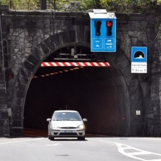Da oggi stop alle chiusure notturne del Tenda: si circola liberamente... a senso unico alternato Da oggi stop alle chiusure notturne del Tenda: si circola liberamente... a senso unico alternato