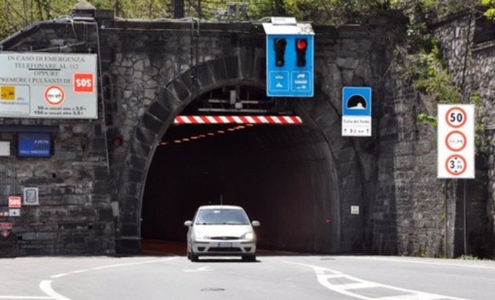 Da oggi stop alle chiusure notturne del Tenda: si circola liberamente... a senso unico alternato