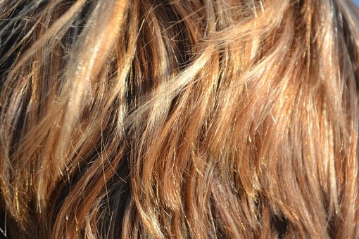 Tinte per capelli, consigli per farla a casa Tinte per capelli, consigli per farla a casa