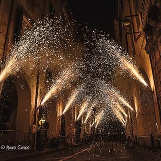 'Notte di San Benedetto’ a Taggia con falò e cascate di fuoco