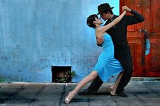 A Ventimiglia ritorna la "Milonga sotto le stelle" ai Giardini Hanbury A Ventimiglia ritorna la "Milonga sotto le stelle" ai Giardini Hanbury