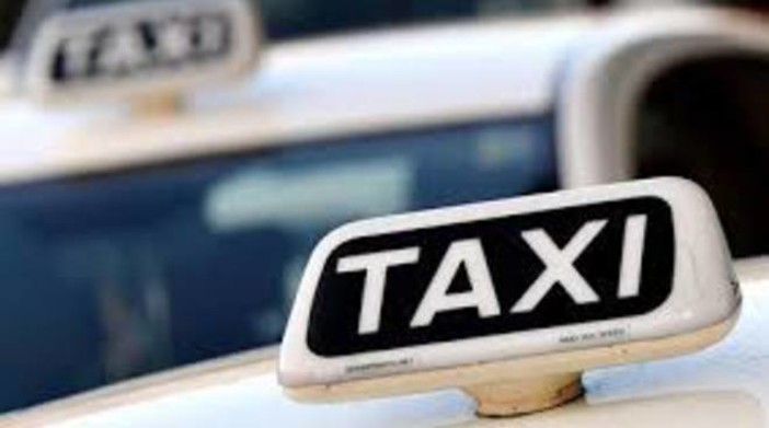 Ventimiglia: approvate dal Comune le tariffe dei Tax per la città, in Italia e nella vicina Francia Ventimiglia: approvate dal Comune le tariffe dei Tax per la città, in Italia e nella vicina Francia