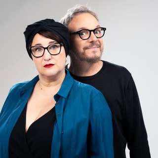 Bordighera, nuovo sold out per “Fughe di Teatro”: al Golzi arriva “Totalmente incompatibili” di Nuzzo e Di Biase