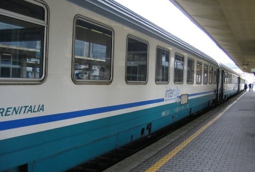 FS Italiane, emergenza terremoto: biglietti del treno gratuiti per sfollati e operatori Protezione Civile