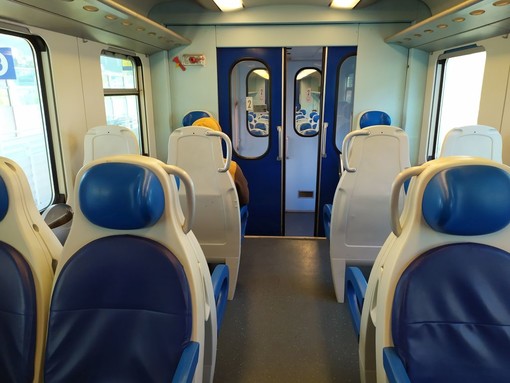 Trasporti, da oggi disponibili tutti i posti a sedere su treni, autobus, taxi, ncc e bus turistici