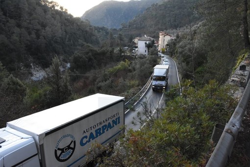 “Ora Gendarmeria e Prefettura facciano rispettare il divieto”: dopo la sentenza che ha dato ragione ai sindaci della Valle Roya i nodi vengono al pettine “Ora Gendarmeria e Prefettura facciano rispettare il divieto”: dopo la sentenza che ha dato ragione ai sindaci della Valle Roya i nodi vengono al pettine