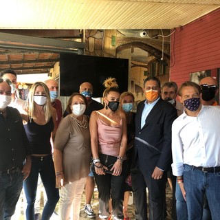 Regionali: Giovanni Toti fa tappa a Santo Stefano al Mare per presentare la sua lista con ‘Cambiamo’ e invitare tutti i cittadini al voto