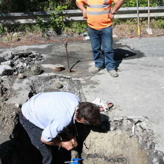 Sanremo: si rompono i tubi dell'acqua e del gas in Valle Armea, intervento dei VVF