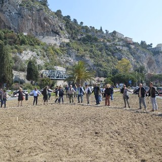 Ventimiglia: lettore sull'opera di Pistoletto a San Ludovico "Meglio sicuramente un parcheggio con strisce blu"