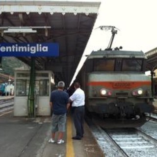 Ventimiglia: treno per Lourdes fermo quindici ore in stazione per mancanza locomotore francese