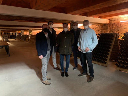 Marketing territoriale e vini: il vice presidente Piana raccoglie le istanze dei produttori in tour nel genovesato Marketing territoriale e vini: il vice presidente Piana raccoglie le istanze dei produttori in tour nel genovesato