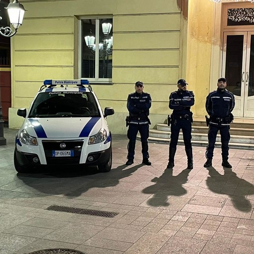 Passaggi di grado e nuovo orario: Ventimiglia approva la modifica del regolamento del corpo di polizia locale Passaggi di grado e nuovo orario: Ventimiglia approva la modifica del regolamento del corpo di polizia locale