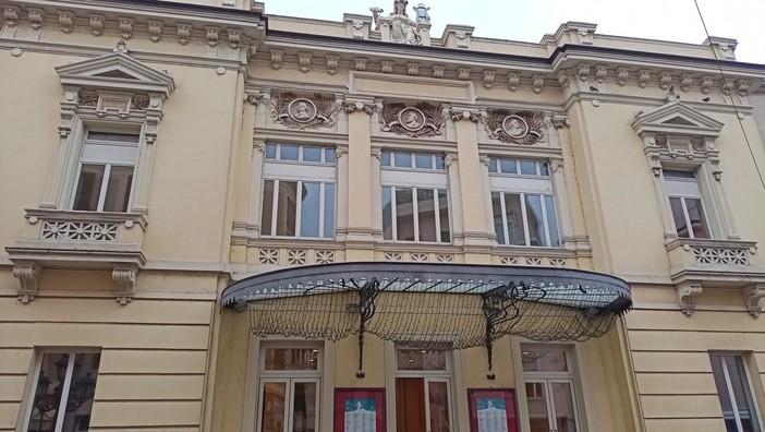Teatro comunale di Ventimiglia, Nesci e Leuzzi: &quot;L'impianto antincendio non è conforme&quot;