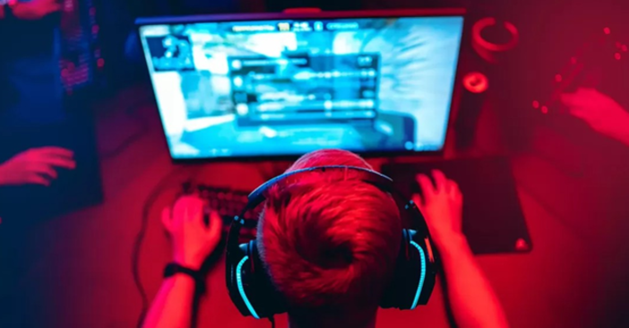 Twitch, stretta intorno allo streaming di gioco illegale