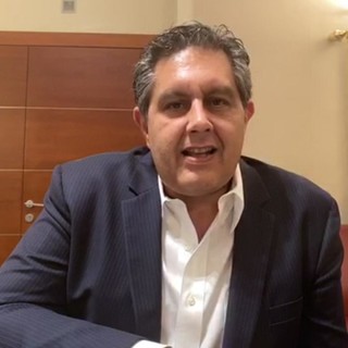 Coronavirus, Toti: "Continueremo la battaglia contro l'epidemia, ma la Liguria non può più aspettare. Da lunedì al via con le riaperture" (Video)