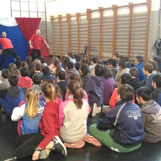 A Pieve di Teco e Pontedassio a scuola si impara l'inglese recitando A Pieve di Teco e Pontedassio a scuola si impara l'inglese recitando