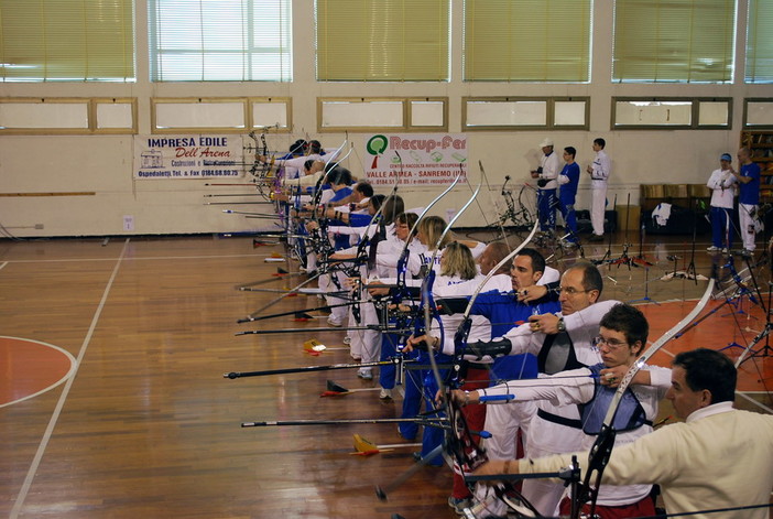 Tiro con l'arco: pioggia di medaglie per gli arcieri San Bartolomeo agli italiani indoor