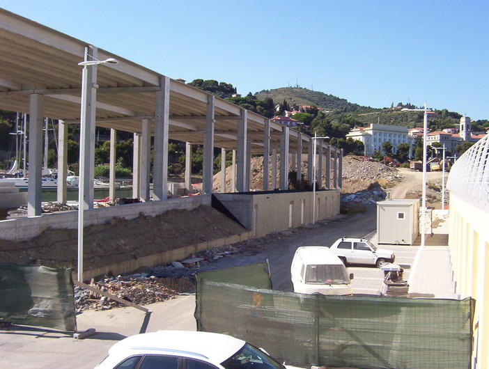 Imperia: verifica al lavoro sulla collina di terra, ma montano le proteste di artigiani e lavoratori della cantieristica
