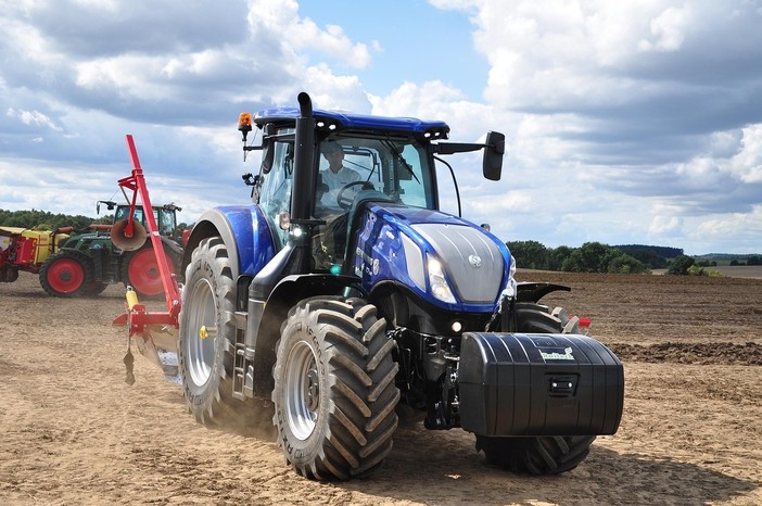 Trattori usati e macchine agricole: consigli per la scelta giusta