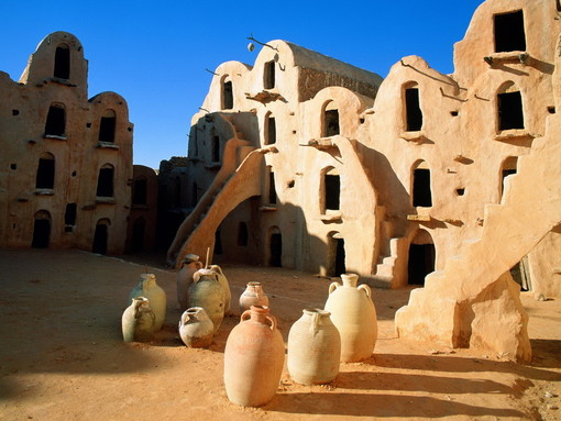 Tunisia terra ligure, fior di imprenditori liguri che continuano a credere in quella terra Tunisia terra ligure, fior di imprenditori liguri che continuano a credere in quella terra