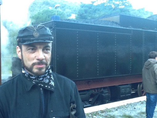 Tenda: le più belle foto della giornata dedicata al treno a vapore in viaggio per la valle Roya