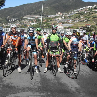 Ciclismo: al 'Trofeo supermercati Billa', Bommarito e Lanzo con entusiasmo