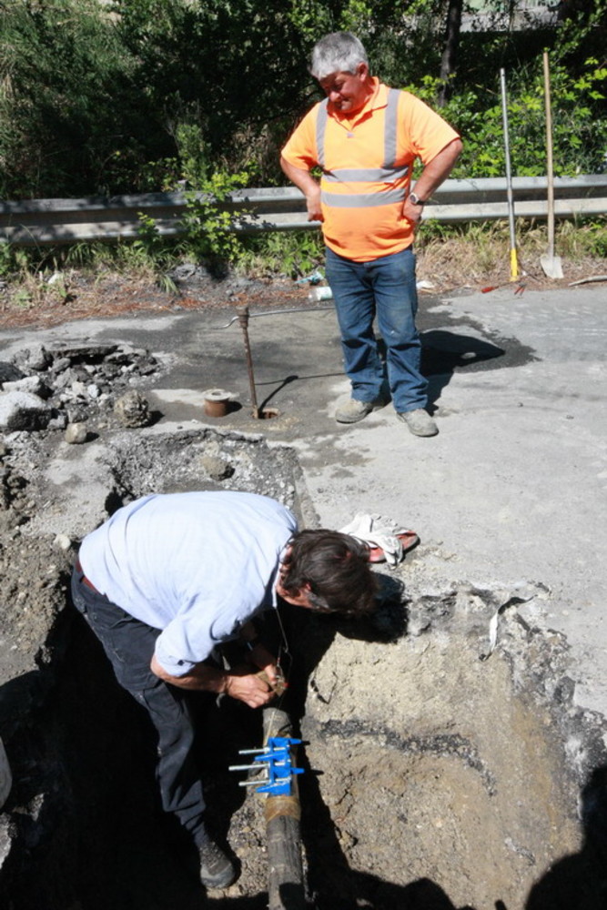 Sanremo: si rompono i tubi dell'acqua e del gas in Valle Armea, intervento dei VVF