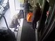 "Artisti della truffa" con base a Sanremo in azione agli sportelli Bancomat: svuotavano i conti di anziani. Fermati 2 francesi (video) "Artisti della truffa" con base a Sanremo in azione agli sportelli Bancomat: svuotavano i conti di anziani. Fermati 2 francesi (video)
