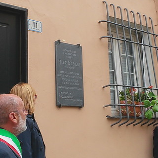 Imperia: inaugurata questa mattina al Parasio la targa in onore di Felice Cascione, le più belle foto e le immagini