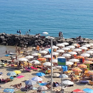 Sanremo, a Ferragosto trionfa la tradizione: rostelle, sardenaira e focacce protagoniste Sanremo, a Ferragosto trionfa la tradizione: rostelle, sardenaira e focacce protagoniste
