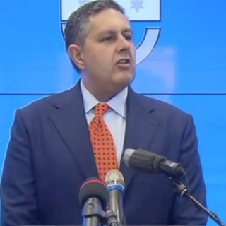 Caos viabilità, Toti: "C'è qualcuno che tra Autostrade e Ministero non sta dicendo la verità. Paventati i disagi per tutto il mese di luglio. La Liguria vuole risposte"