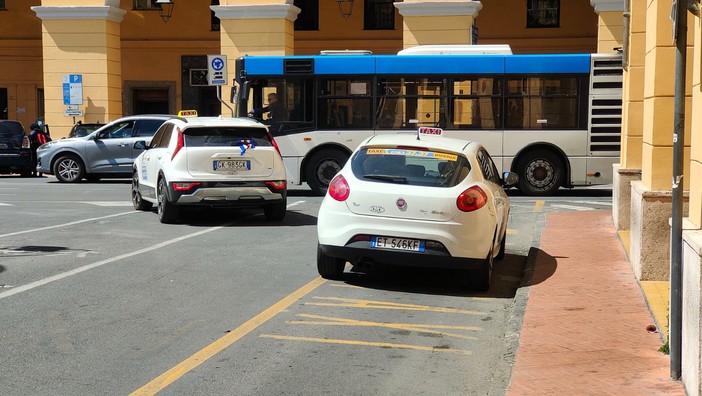 Imperia, la Cna pronta a collaborare per la vertenza dei posteggi taxi in stazione Imperia, la Cna pronta a collaborare per la vertenza dei posteggi taxi in stazione