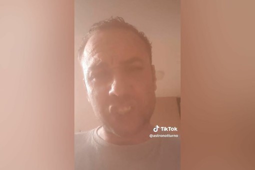 Caso Nessy Guerra, nuove minacce di Tamer Hamouda contro Giorgia Meloni: “Vi faccio vedere io l’inferno”. Poi nuova proposta all'ex moglie Caso Nessy Guerra, nuove minacce di Tamer Hamouda contro Giorgia Meloni: “Vi faccio vedere io l’inferno”. Poi nuova proposta all'ex moglie