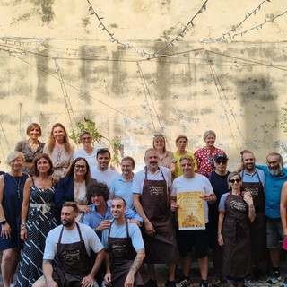 Tradizione, Slow food, musica e arte: nel centro storico di Bordighera torna 'Un Paese di Sapori' (Foto e video) Tradizione, Slow food, musica e arte: nel centro storico di Bordighera torna 'Un Paese di Sapori' (Foto e video)
