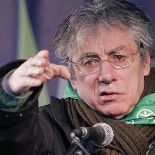 Diano Marina: Umberto Bossi salta l'appuntamento di domani sera alla 'Festa della Lega'? Diano Marina: Umberto Bossi salta l'appuntamento di domani sera alla 'Festa della Lega'?