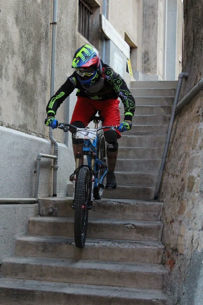Modifiche al traffico in vista della Urban DownHill: tutti i divieti e le variazioni per la gara Modifiche al traffico in vista della Urban DownHill: tutti i divieti e le variazioni per la gara