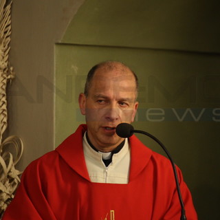 L'ex Parroco di Coldirodi a Sanremo, Pasquale Traetta ha iniziato una raccolta di cibo e altro per l'Ucraina L'ex Parroco di Coldirodi a Sanremo, Pasquale Traetta ha iniziato una raccolta di cibo e altro per l'Ucraina